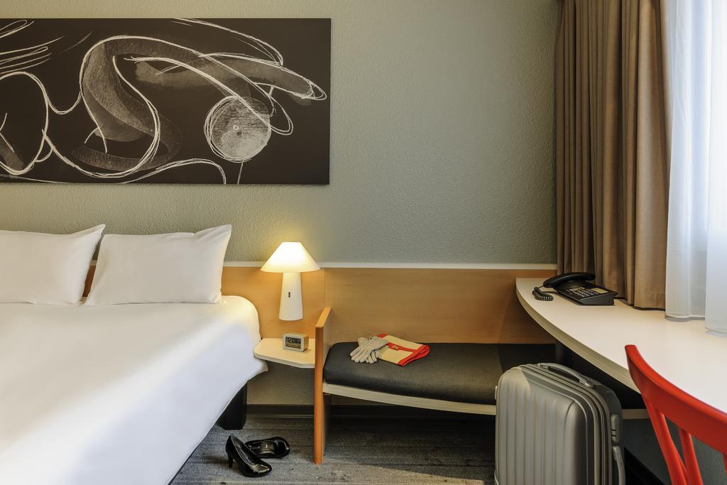 Ibis Alsterring Hotel Amburgo