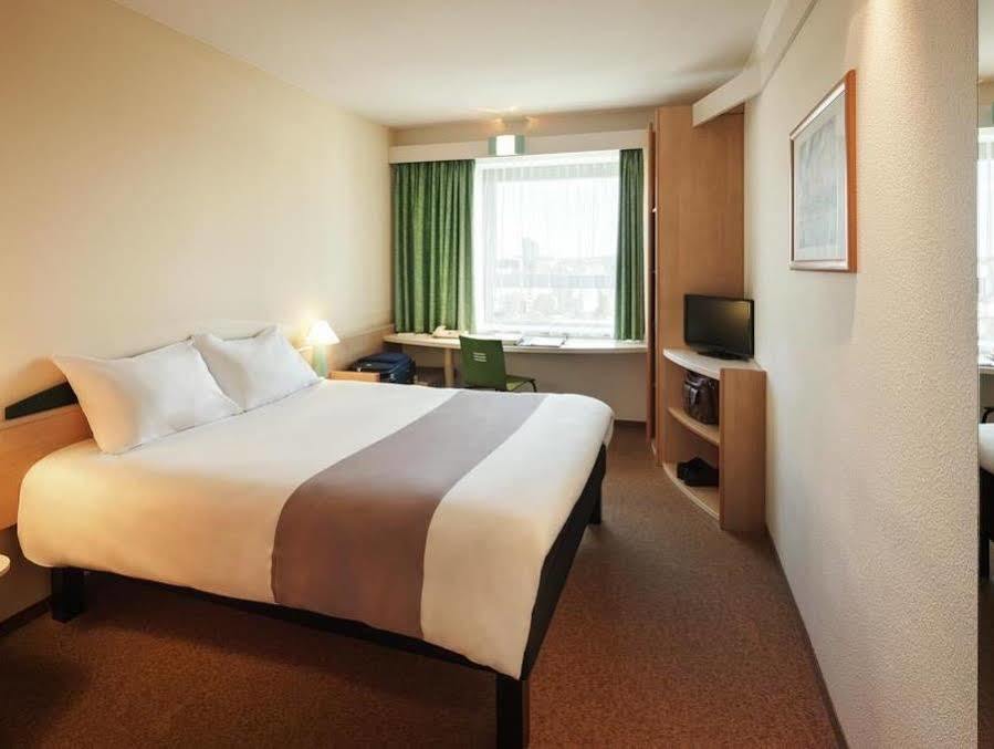 Ibis Alsterring Hotel Amburgo